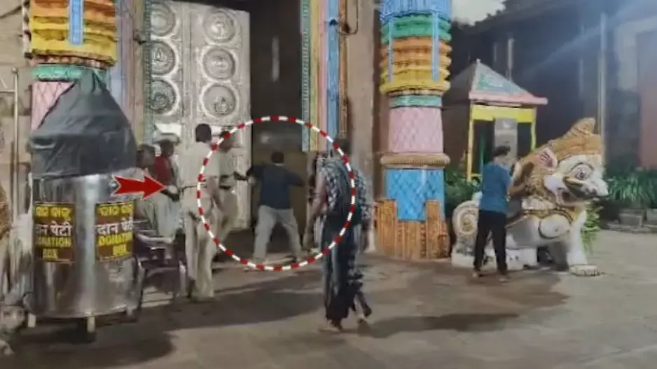 Puri Srimandir में जबरन प्रवेश का प्रयास करने पर चप्पल पहने युवक को हिरासत में लिया गया