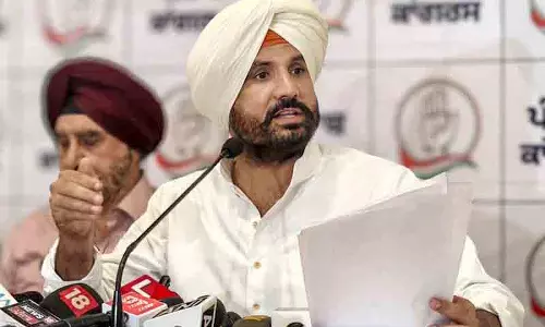 Punjab कांग्रेस ने आप सरकार पर 12,000 करोड़ रुपये के आपदा राहत कोष के दुरुपयोग का आरोप लगाया Punjab कांग्रेस ने आप सरकार पर 12,000 करोड़ रुपये के आपदा राहत कोष के दुरुपयोग का आरोप लगाया