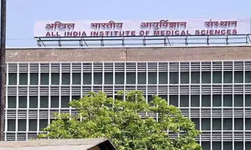 एम्स दिल्ली ने नेवर अलोन ऐप लॉन्च किया, छात्रों को आत्महत्या करने से रोकने में करेगा मदद एम्स दिल्ली ने नेवर अलोन ऐप लॉन्च किया, छात्रों को आत्महत्या करने से रोकने में करेगा मदद