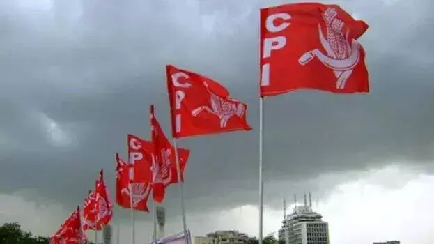 Kerala: CPI सम्मेलन में सरकार पर विदेशी शराब प्राथमिकता का आरोप