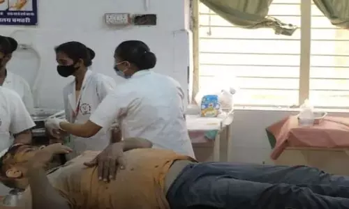 ट्रैक्टर पलटने से 3 मजदूर घायल, कुरुद के पास हुआ बड़ा हादसा ट्रैक्टर पलटने से 3 मजदूर घायल, कुरुद के पास हुआ बड़ा हादसा