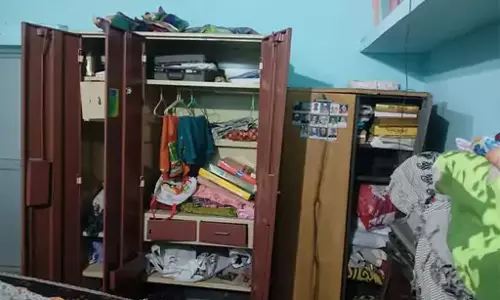 स्वास्थ्य विभाग के अधिकारी घर चोरी, लाखों का जेवरात पार