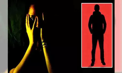 Hyderabad में फर्जी प्रेम प्रसंग में महिला डॉक्टर से 25 लाख रुपये की ठगी Hyderabad में फर्जी प्रेम प्रसंग में महिला डॉक्टर से 25 लाख रुपये की ठगी