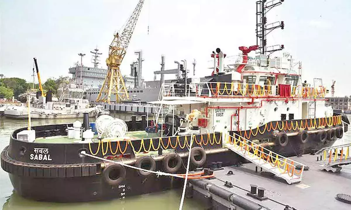Andhra: भारतीय नौसेना ने विशाखापत्तनम में छठा 25टी बीपी टग सबल शामिल किया