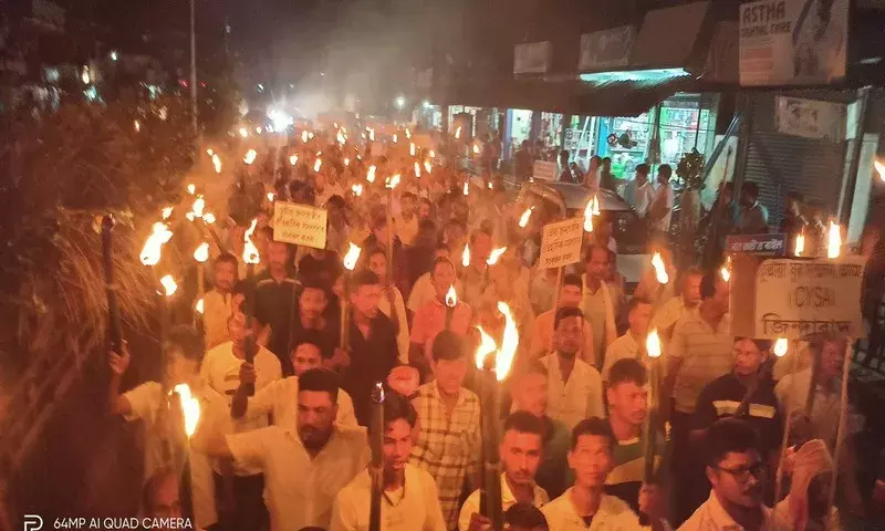 Assam: एसटी दर्जे के लिए सीवाईएसए द्वारा धकुआखाना में व्यापक विरोध प्रदर्शन