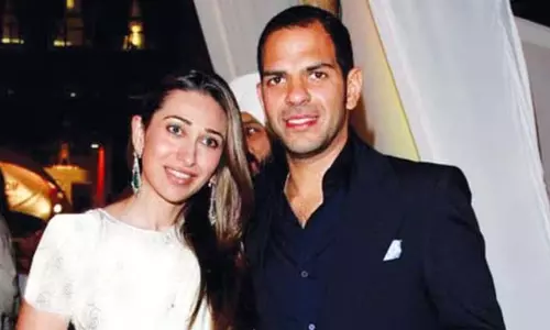 Karisma के बच्चों को ट्रस्ट के जरिए मिले 1,900 करोड़ रुपये Karisma के बच्चों को ट्रस्ट के जरिए मिले 1,900 करोड़ रुपये