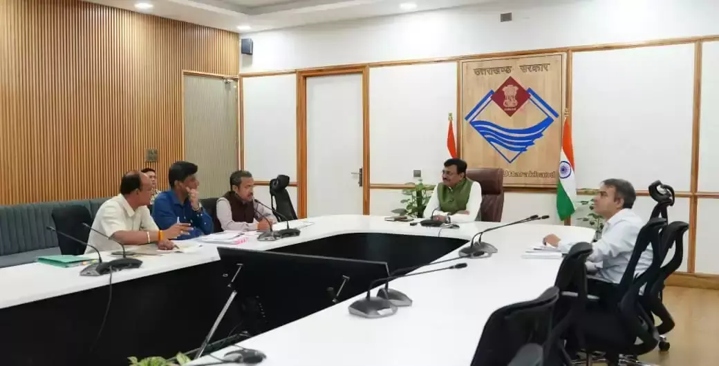 Dehradun: पर्यटन बढ़ाने के लिए नंदा देवी शिखर खोलने की पहल Dehradun: पर्यटन बढ़ाने के लिए नंदा देवी शिखर खोलने की पहल