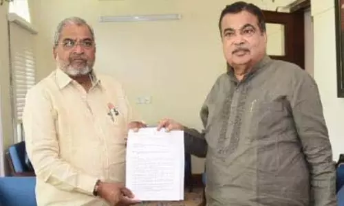 Raju Shetty ने गडकरी से शक्तिपीठ राजमार्ग पर वित्तीय बोझ कम करने का आग्रह किया
