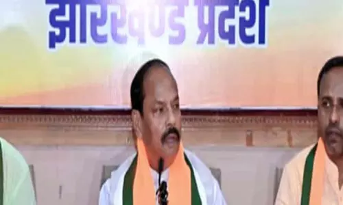 हेमंत सरकार पेसा कानून लागू न कर आदिवासियों और संसाधनों का अधिकार रोक रही, रघुवर दास का हमला