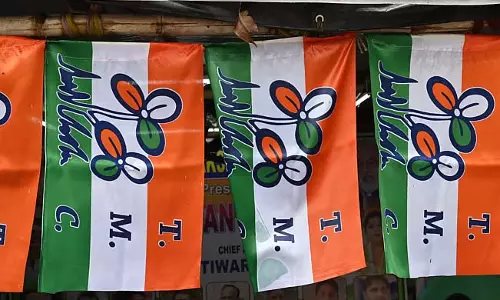 Arambagh में झुग्गी बस्ती हटाने को लेकर भाजपा ने तृणमूल पर निशाना साधा