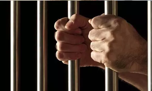 बलात्कार और हत्या के मामले में आरोपी को 20 साल की सजा बलात्कार और हत्या के मामले में आरोपी को 20 साल की सजा
