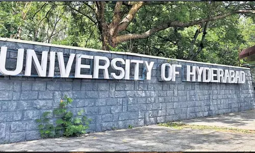 समय पूर्व विघटन के खिलाफ छात्रों का विरोध प्रदर्शन