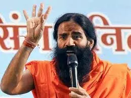 Yoga: बाबा रामदेव ने मोटापा कम करने के लिए बताए योग और आयुर्वेदिक टिप्स Yoga: बाबा रामदेव ने मोटापा कम करने के लिए बताए योग और आयुर्वेदिक टिप्स
