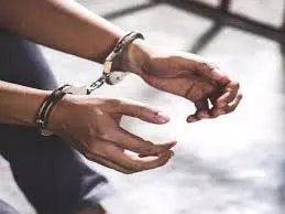 Hazaribagh: सीसीएल आउटसोर्सिंग कंपनी के वाहन आगजनी मामले में पुलिस की बड़ी कार्रवाई, 7 आरोपी गिरफ्तार Hazaribagh: सीसीएल आउटसोर्सिंग कंपनी के वाहन आगजनी मामले में पुलिस की बड़ी कार्रवाई, 7 आरोपी गिरफ्तार
