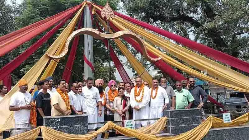 लव कुश चौक Phagwara के शहरी विकास की खोज को आगे बढ़ाता लव कुश चौक Phagwara के शहरी विकास की खोज को आगे बढ़ाता