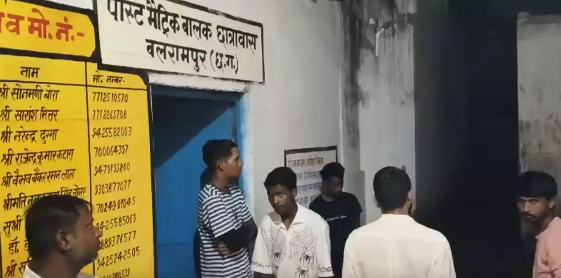 होस्टल इंचार्ज को कारण बताओ नोटिस जारी, ड्यूटी में आता था शराब पीकर होस्टल इंचार्ज को कारण बताओ नोटिस जारी, ड्यूटी में आता था शराब पीकर