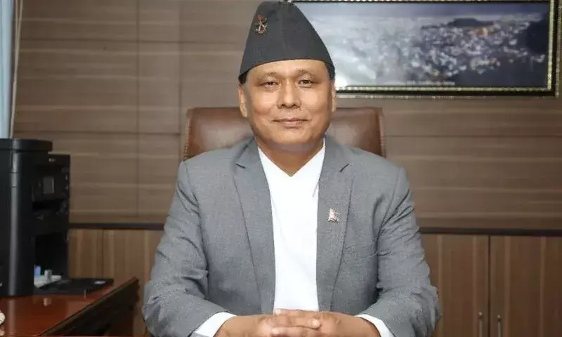 कुलमन घीसिंग नेपाल के अंतरिम प्रधानमंत्री नियुक्त कुलमन घीसिंग नेपाल के अंतरिम प्रधानमंत्री नियुक्त