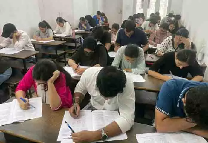 SRCC ने जेकेएएस प्रारंभिक परीक्षा 2025 टेस्ट सीरीज़ लॉन्च की SRCC ने जेकेएएस प्रारंभिक परीक्षा 2025 टेस्ट सीरीज़ लॉन्च की