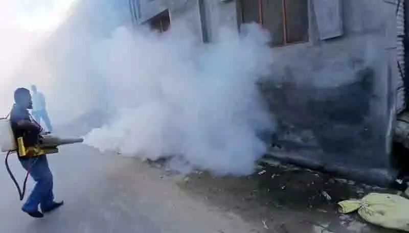 Amritsar में बाढ़ का पानी कम होने के साथ ही जल जनित बीमारियों का खतरा बढ़ गया Amritsar में बाढ़ का पानी कम होने के साथ ही जल जनित बीमारियों का खतरा बढ़ गया