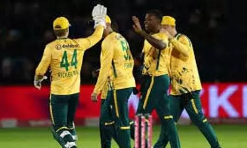 ENG vs SA, 1st T20I: 12.5 ओवर में सिमटा मैच, साउथ अफ्रीका के 4 बल्लेबाजों का तूफान ENG vs SA, 1st T20I: 12.5 ओवर में सिमटा मैच, साउथ अफ्रीका के 4 बल्लेबाजों का तूफान