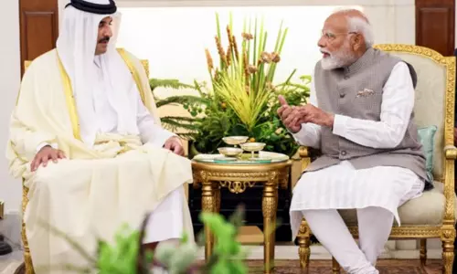 PM मोदी ने कतर के अमीर से बात की, भारत-कतर संबंधों को मजबूत करने की प्रतिबद्धता दोहराई