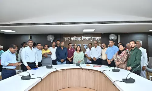 रायपुर : 43 व्यापारियों को नवीन मार्केट पुनर्विकास योजना की दी गई जानकारी