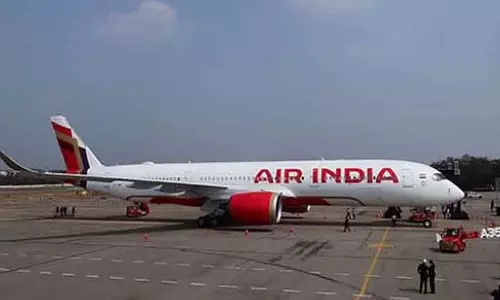 एयर इंडिया की कूलिंग खराब, 200 से ज्यादा यात्री 6 घंटे दिल्ली एयरपोर्ट पर फंसे