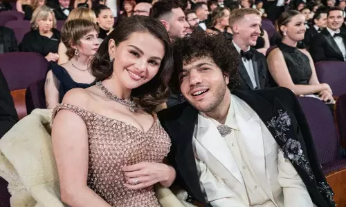 Selena Gomez ने बेनी ब्लैंको की अंगूठी वाहक के रूप में सह-कलाकार का खुलासा किया!