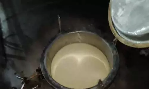 कटक में छापेमारी में मिलावटी दूध जब्त, संदिग्ध फरार