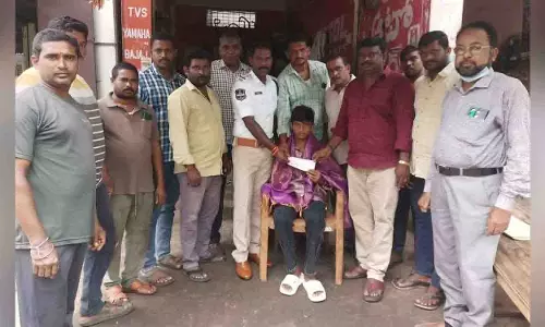 Khammam टू व्हीलर्स मैकेनिक्स एसोसिएशन, सहयोग की एक दशक पुरानी कहानी Khammam टू व्हीलर्स मैकेनिक्स एसोसिएशन, सहयोग की एक दशक पुरानी कहानी
