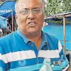 पेड़ में फंसे कौवे को बचाने के लिए बेंगलुरु के एक परोपकारी व्यक्ति Kochi पहुंचे