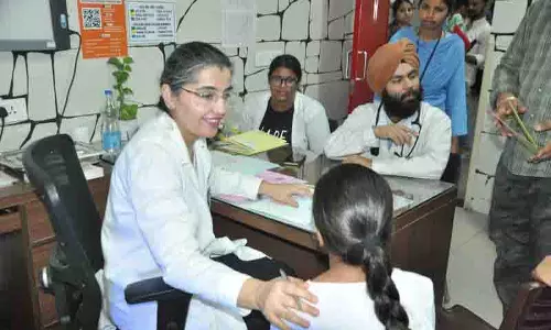 DMCH ने समग्र किशोर देखभाल के लिए क्लिनिक खोला