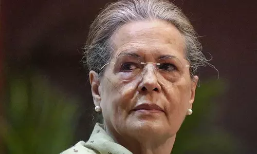 सोनिया गांधी को कोर्ट से बड़ी राहत, याचिका खारिज सोनिया गांधी को कोर्ट से बड़ी राहत, याचिका खारिज