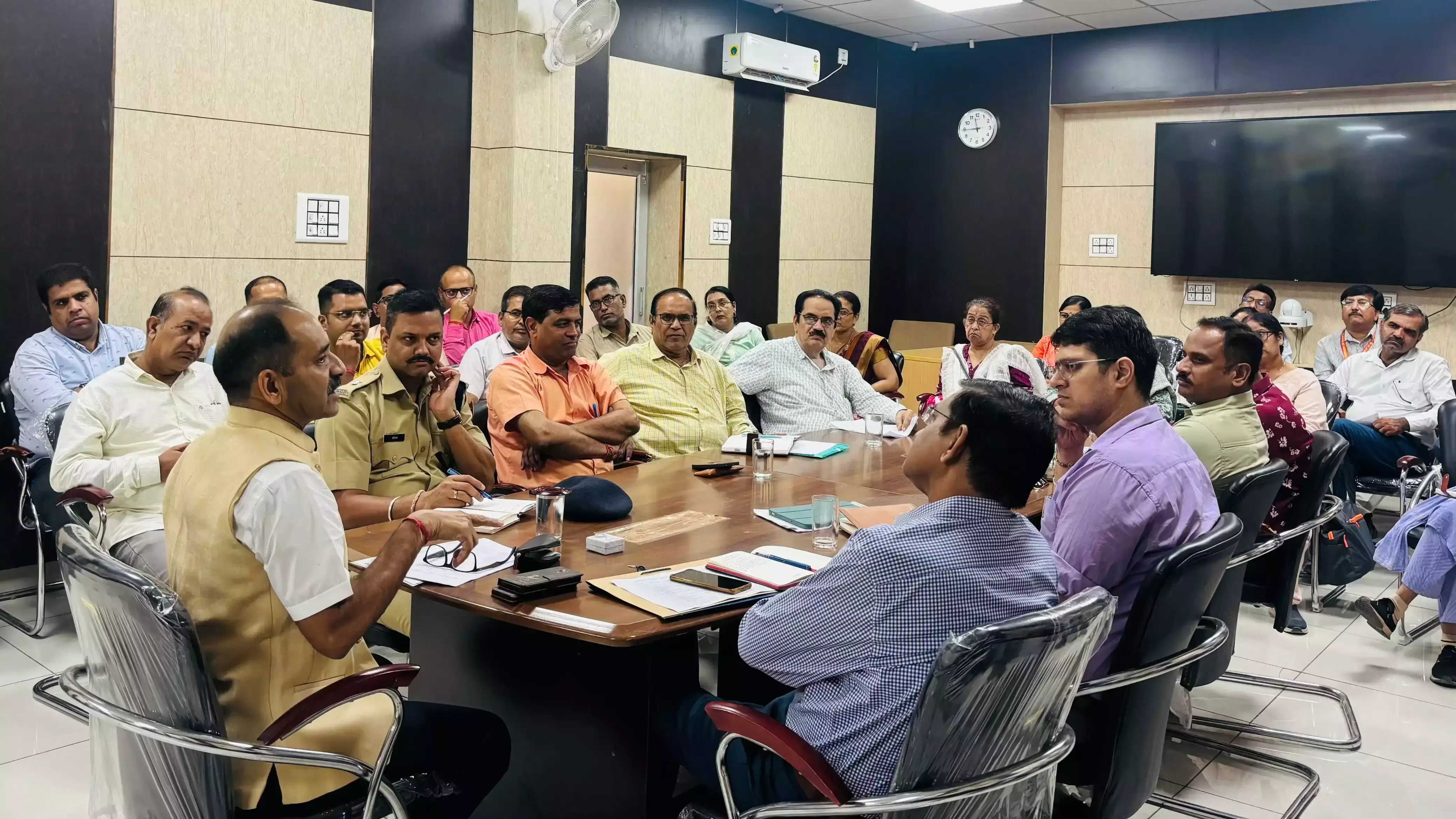 Bikaner: बीकानेर समेत राज्य के 38 जिलों में परीक्षा की तैयारी, 25 लाख छात्र