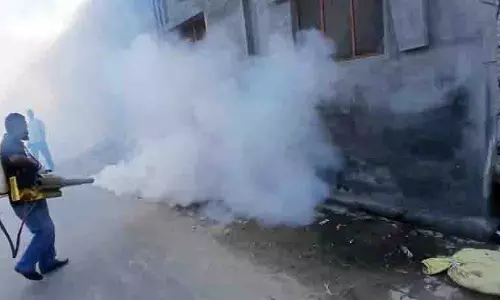 Amritsar में बाढ़ का पानी कम होने के साथ ही जल जनित बीमारियों का खतरा बढ़ गया Amritsar में बाढ़ का पानी कम होने के साथ ही जल जनित बीमारियों का खतरा बढ़ गया