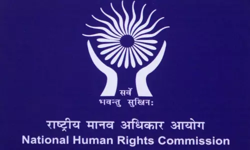 NHRC ने E-कॉमर्स पर प्रतिबंधित चाकू बिक्री पर तुरंत कार्रवाई का दिया आदेश NHRC ने E-कॉमर्स पर प्रतिबंधित चाकू बिक्री पर तुरंत कार्रवाई का दिया आदेश