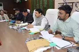 एनसी विधायकों ने नवा-ए-सुबहा में समीक्षा बैठक की एनसी विधायकों ने नवा-ए-सुबहा में समीक्षा बैठक की