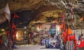 मां आदिशक्ति का अनोखा धाम, भारत ही नहीं पाकिस्तान में भी होती है पूजा मां आदिशक्ति का अनोखा धाम, भारत ही नहीं पाकिस्तान में भी होती है पूजा