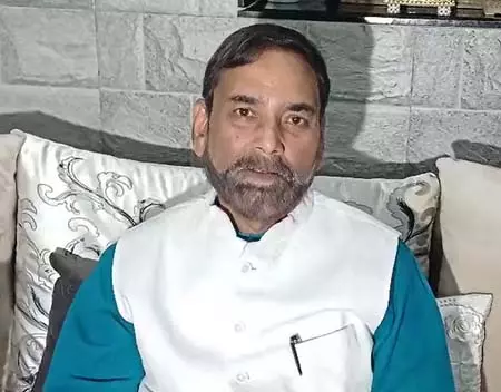 नीतीश कुमार को नसीहत देने से पहले तेजस्वी यादव अपने गिरेबान में झांकें: राजीव रंजन नीतीश कुमार को नसीहत देने से पहले तेजस्वी यादव अपने गिरेबान में झांकें: राजीव रंजन
