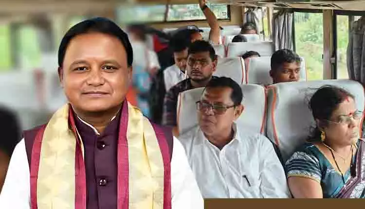 Odisha CM ने नेपाल में फंसे 23 ओडिया लोगों को सफलतापूर्वक बचाने के लिए एजेंसियों को धन्यवाद दिया Odisha CM ने नेपाल में फंसे 23 ओडिया लोगों को सफलतापूर्वक बचाने के लिए एजेंसियों को धन्यवाद दिया