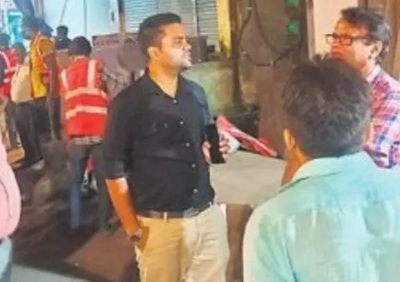 Bareilly: देर रात सड़कों का निरीक्षण, सफाई व्यवस्था पर नकेल Bareilly: देर रात सड़कों का निरीक्षण, सफाई व्यवस्था पर नकेल