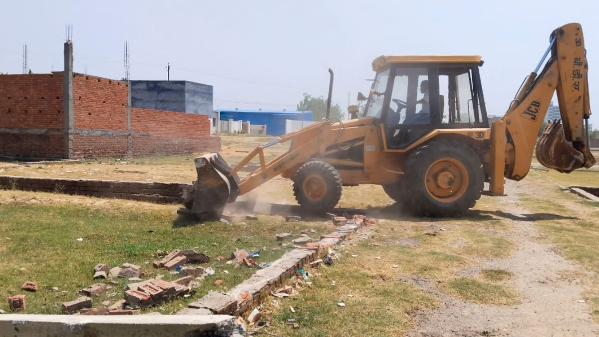Bareilly: अवैध निर्माण पर बीडीए का फैसला लागू Bareilly: अवैध निर्माण पर बीडीए का फैसला लागू