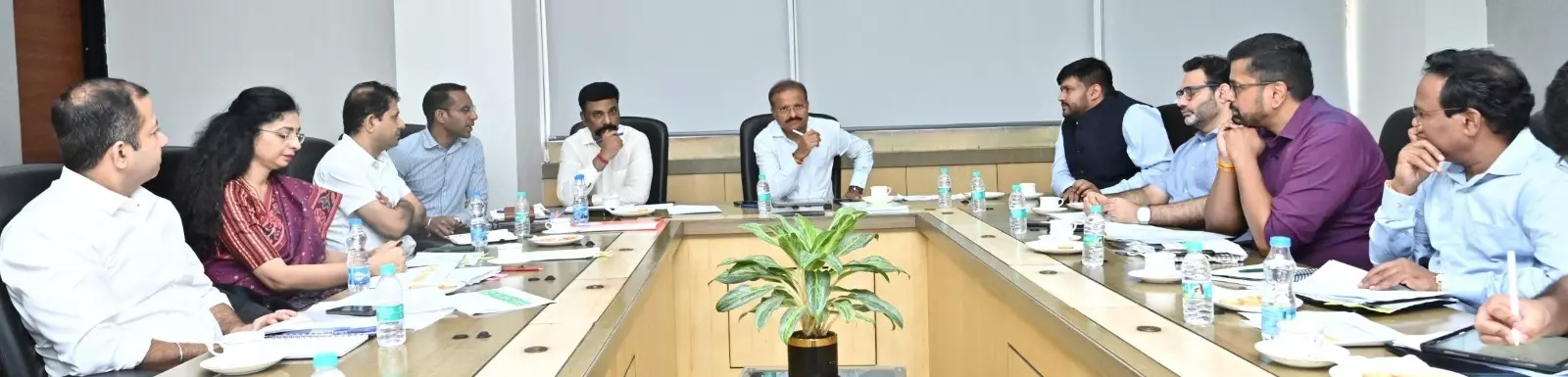 मुख्यमंत्री के प्रमुख सचिव ने नक्सल प्रभावित जिलों में विकास कार्यों की समीक्षा की मुख्यमंत्री के प्रमुख सचिव ने नक्सल प्रभावित जिलों में विकास कार्यों की समीक्षा की