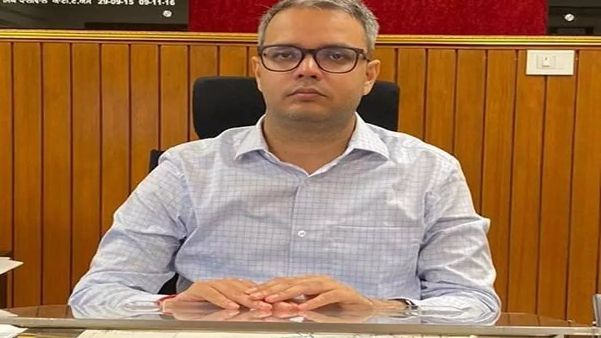 मंडियों में केवल सूखा धान ही लाएँ: डीसी की किसानों से अपील मंडियों में केवल सूखा धान ही लाएँ: डीसी की किसानों से अपील