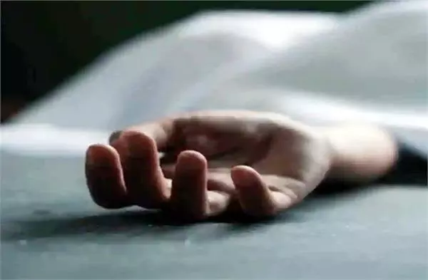 Rohtak: खेत में मिली युवक की लाश, कारण अज्ञात Rohtak: खेत में मिली युवक की लाश, कारण अज्ञात