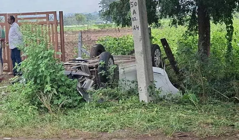 कारोबारी पर मिर्च स्प्रे छिड़ककर 40 लाख लूटे कारोबारी पर मिर्च स्प्रे छिड़ककर 40 लाख लूटे