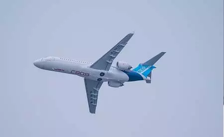 COMAC के सी909 यात्री विमान के नए विदेशी ऑर्डर ने अंतरराष्ट्रीय मीडिया का ध्यान आकर्षित किया COMAC के सी909 यात्री विमान के नए विदेशी ऑर्डर ने अंतरराष्ट्रीय मीडिया का ध्यान आकर्षित किया