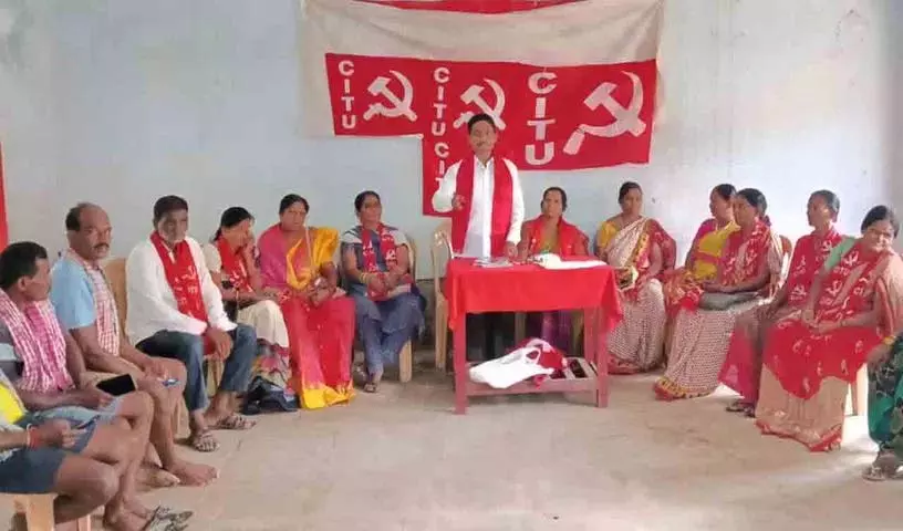 मध्याह्न भोजन कर्मियों से किए गए वादे पूरे किए जाने चाहिए मध्याह्न भोजन कर्मियों से किए गए वादे पूरे किए जाने चाहिए