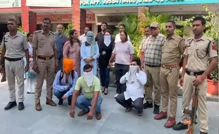 नोएडा में अवैध भ्रूण लिंग जांच का भंडाफोड़, हरियाणा स्वास्थ्य विभाग की बड़ी कार्रवाई नोएडा में अवैध भ्रूण लिंग जांच का भंडाफोड़, हरियाणा स्वास्थ्य विभाग की बड़ी कार्रवाई