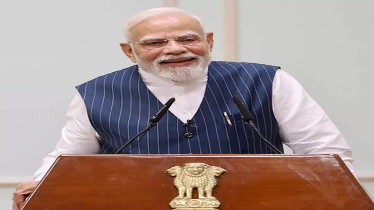 मिजोरम में पहली ट्रेन: पीएम मोदी 13 सितंबर को दिखाएंगे हरी झंडी मिजोरम में पहली ट्रेन: पीएम मोदी 13 सितंबर को दिखाएंगे हरी झंडी